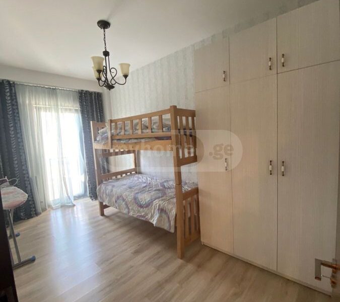 3 комнатная квартира в Сабуртало