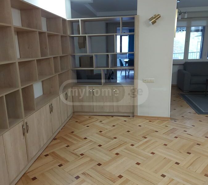 3 комнатная квартира в Сабуртало