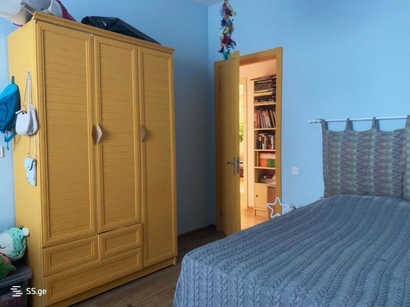 3 комнатная квартира в Сабуртало