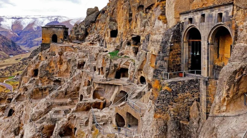 Vardzia 1