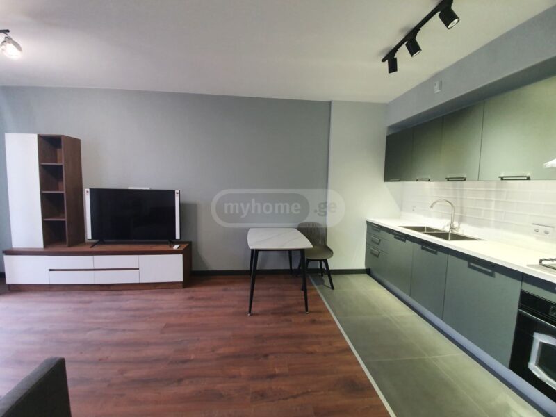 3 комнатная квартира в Сабуртало