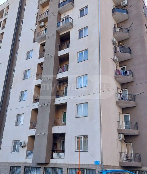 3 комнатная квартира в Сабуртало