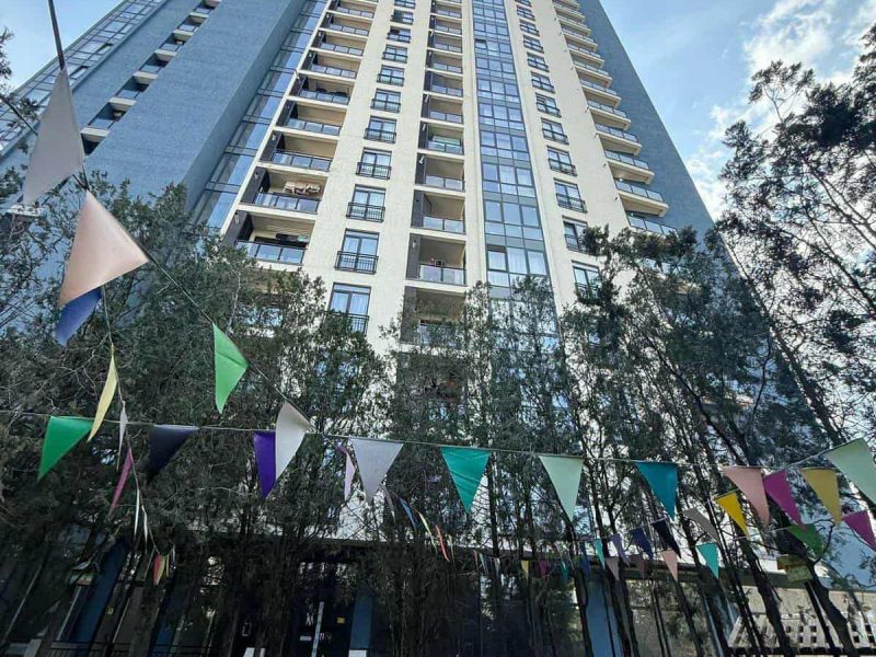 3 комнатная квартира в Сабуртало