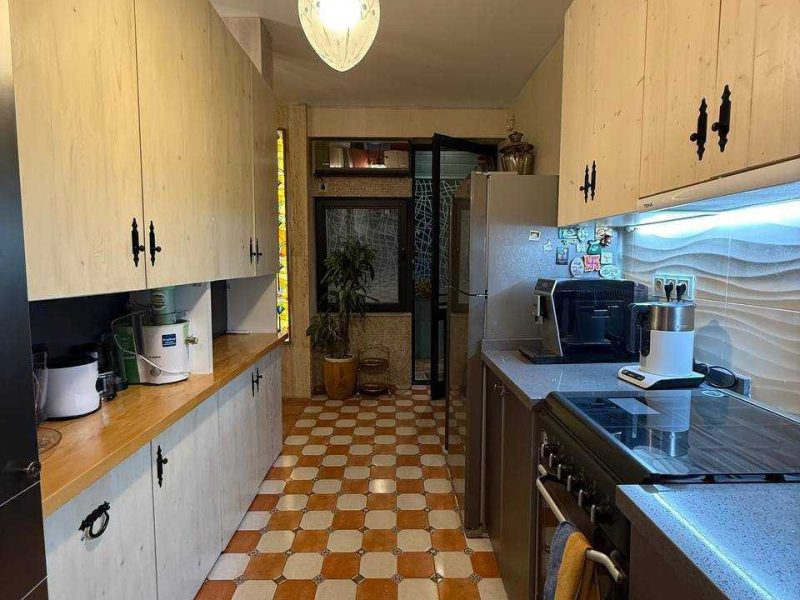 4 комнатная квартира в Ваке