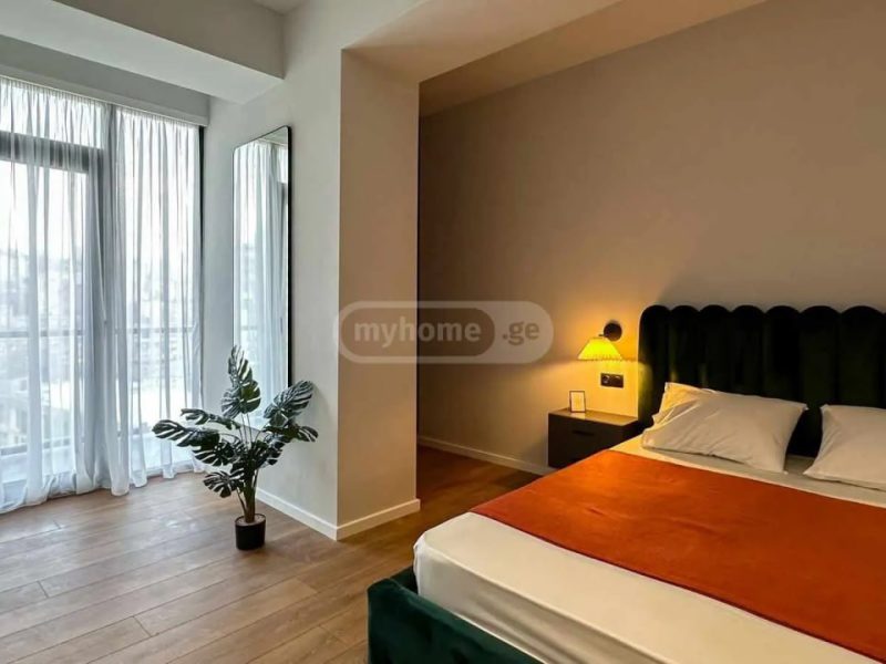 3 комнатная квартира в Сабуртало